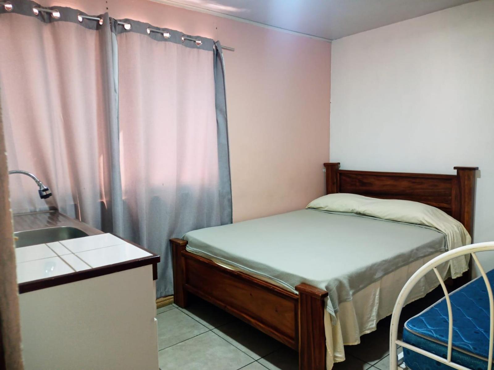 Hogar Tico-Estadounidense Cerca De Aeropuerto Alajuela Esterno foto